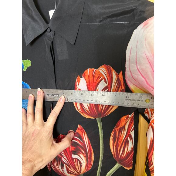 Alice and Olivia Willa Button Front Floral Silk Top Size XS Le Parisien $350 - Picture 14 of 14
